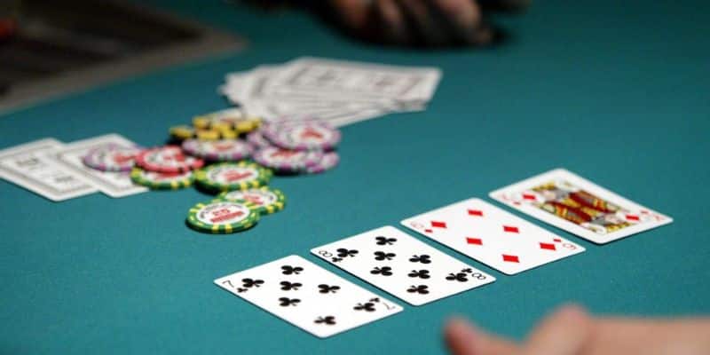 Am hiểu thứ tự bài trong Poker giúp bạn dễ dàng đọc tình huống.